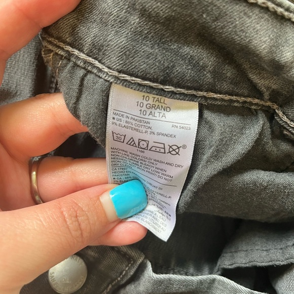 Old Navy Rockstar Skinnies size 10 Long - Picture 3 of 3